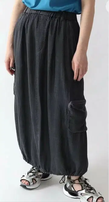 포켓 부착 롱 스커트 vin 라슈드 야마다야 미사용 새상품