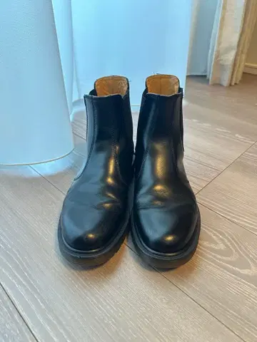 Dr. Martens 첼시 사이드 고어 부츠 7UK