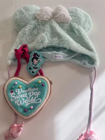 디즈니 바넬로피 팬캡 & 파우치