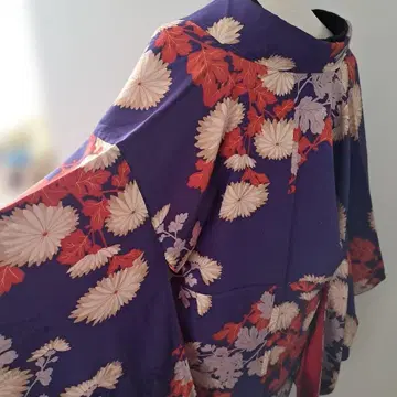 앤티크 코몬 꽃무늬 청보라