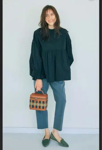 machatt 백 버튼 개더 블라우스