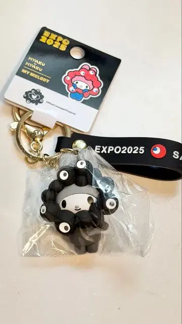 [새상품] 산리오 미야쿠미야쿠 블랙 입체 마스코트 키링 마이멜로디