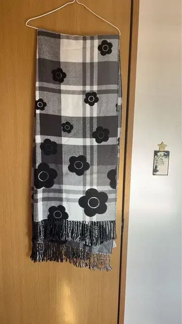 마리콰 머플러 스톨 미사용 새상품