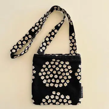 마리메꼬 푸케티 숄더백