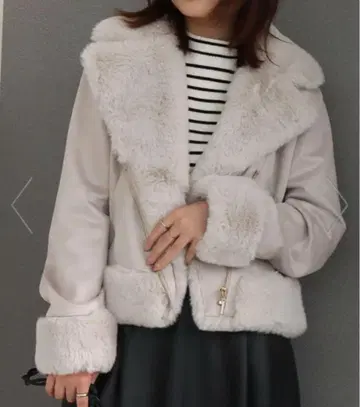 MARBLE WALTZ 스웨이드 분또 에코퍼 라이더 자켓