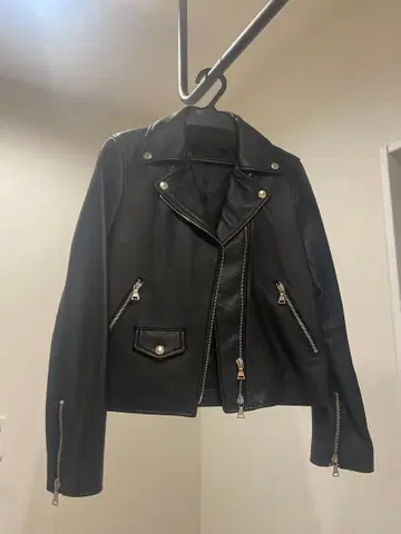 ROSE BUD 블랙 라이더 자켓