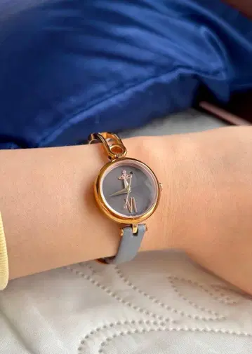 희귀 디자인 비비안 웨스트우드 손목시계 배터리 방전