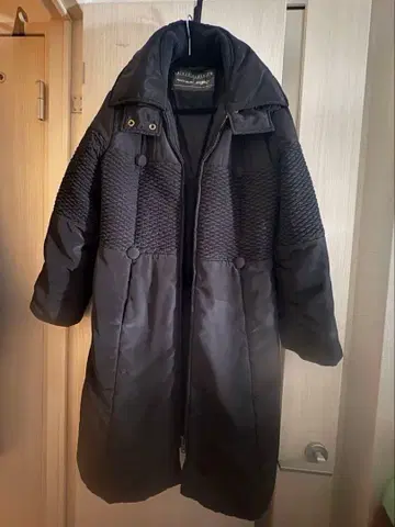 크리치아 진스 충전솜 절개 퀼팅 코트 A라인 더블 지퍼