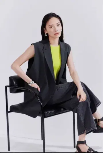 오오마사 아야 콜라보 벨트 부착 테일러드 베스트