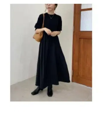 카프리슈 레마쥬 개더 스커트 도킹 원피스 절개 블랙