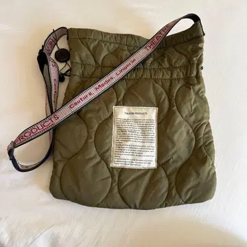 THEATRE PRODUCTS 퀼팅 숄더백