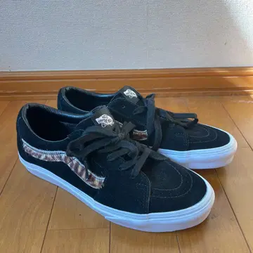 Vans 블랙 스웨이드 스니커즈