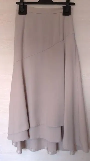 NATURAL BEAUTY 내추럴뷰티 택 포함 새상품 플레어 스커트