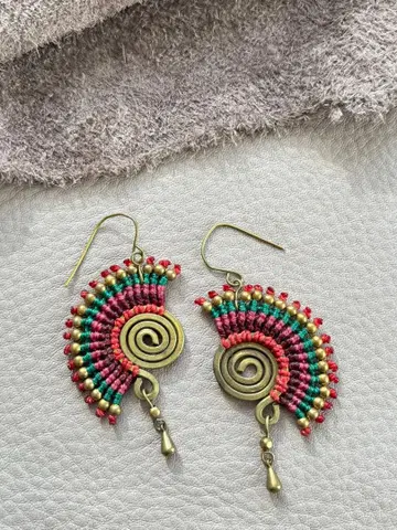 새상품 멕시코 오아하카 핸드메이드 스파이럴 모티브 마크라메 귀걸이