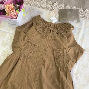 사만사 모스모스 택 포함 새상품 레이스 소매 원피스 카키