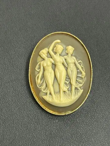 ST-207 카메오 브로치