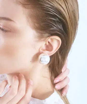 IRIS 47 bubble peal earring WH 펄 귀찌