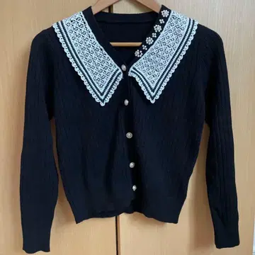 레이스 포함 블랙 니트 가디건