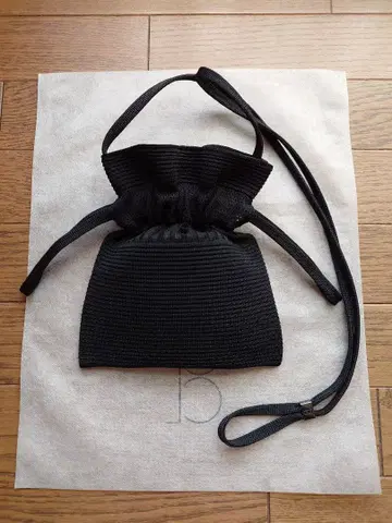 [ 새상품 ] CFCL STRATA DRAWSTRING MINI BAG