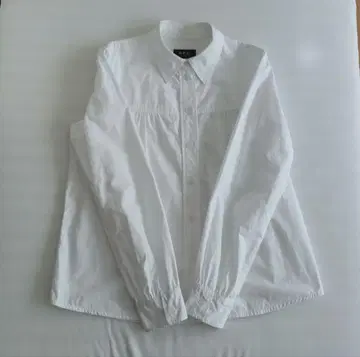 [ 새상품급 ] A.P.C. 화이트 긴팔 셔츠 36