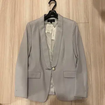 [ 새상품 미사용 ] INDIVI 라이트 그레이 테일러드 자켓 S