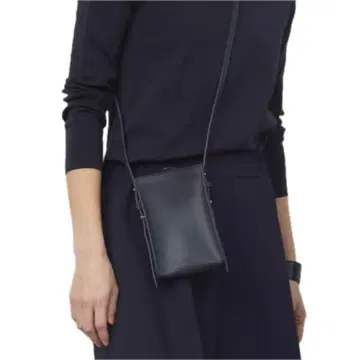 soeju 비건 레더렛 스마트폰 미니백 레어 컨디션 최상