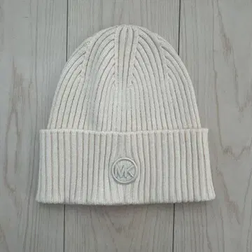 미사용 새상품 MICHAEL KORS 화이트 니트 모자