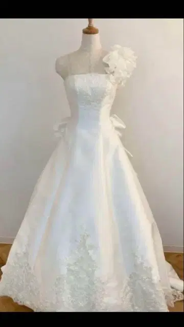 화이트 웨딩 드레스 A라인