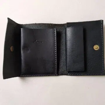 ibona 3단 폴더형 컴팩트 지갑 이탈리아 오일 가죽