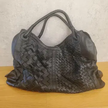 [ LOUIS ] 뜨개질 디자인 블랙 가죽 백