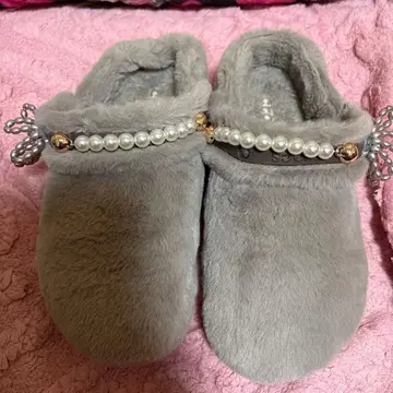 Crocs 그레이 퍼 슬립온