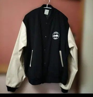 LYFT 리프트 스타디움 점퍼 L 사이즈