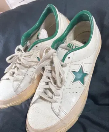 레어 컨버스 화이트/그린 스니커즈 별 모양 로고