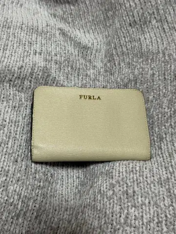FURLA 접이식 지갑 크림색