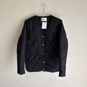 Continental 블랙 퀼팅 자켓