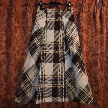 SNIDEL 로빙 체크 미디 스커트 사이즈 1