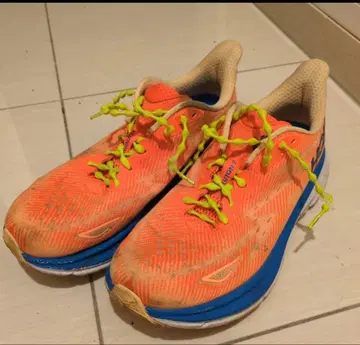 HOKA 클리프톤 9 와이드 오렌지/블루 28.0cm