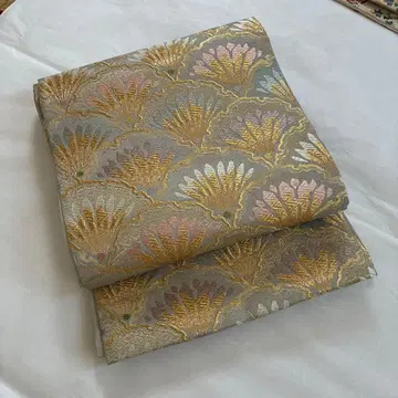 새상품 미사용에 가까운 니시진 비단 후쿠로 오비