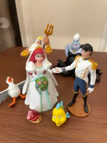 디즈니 스토어 인어공주 웨딩 피규어