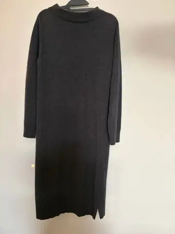 어반리서치 로쏘 니트 원피스