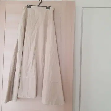 [ 매디슨 블루 ] 베이지 롱 스커트 02