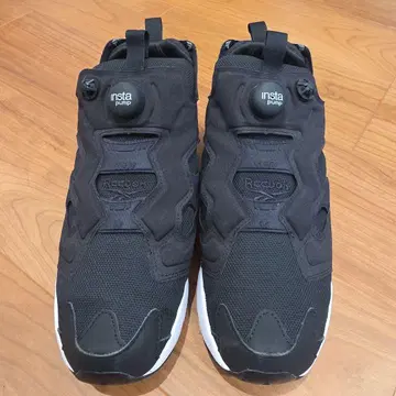 리복 인스타 펌프 퓨리 블랙 dv6985