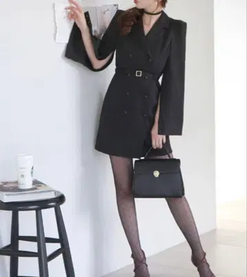 Royal party 허리 턱 케이프 미니 원피스