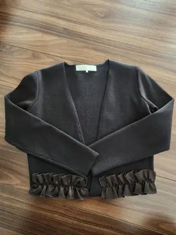 프릴 블랙 가디건