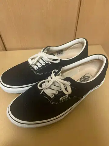 VANS 에라 블랙 스니커즈