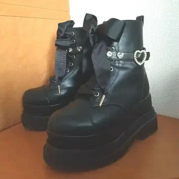 LIZ LISA 통굽 부츠 리본 비쥬 지뢰계 서브컬처 계열 서브지라