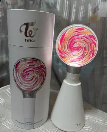 TWICE 초대 공식 응원봉