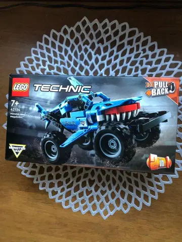 레고 테크닉 몬스터잼 메갈로돈 42134 새상품 미개봉