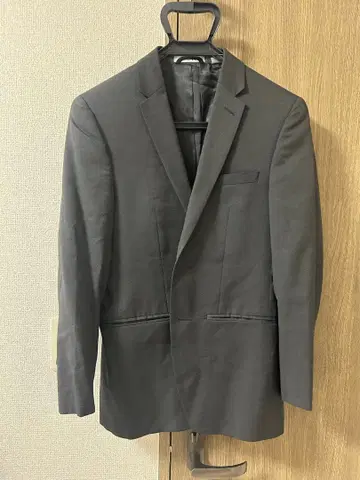 DKNY 그레이 테일러드 자켓