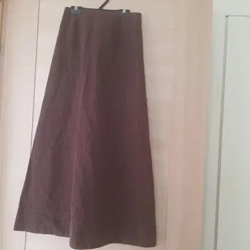 다크 브라운 코튼 타이트 롱 스커트
